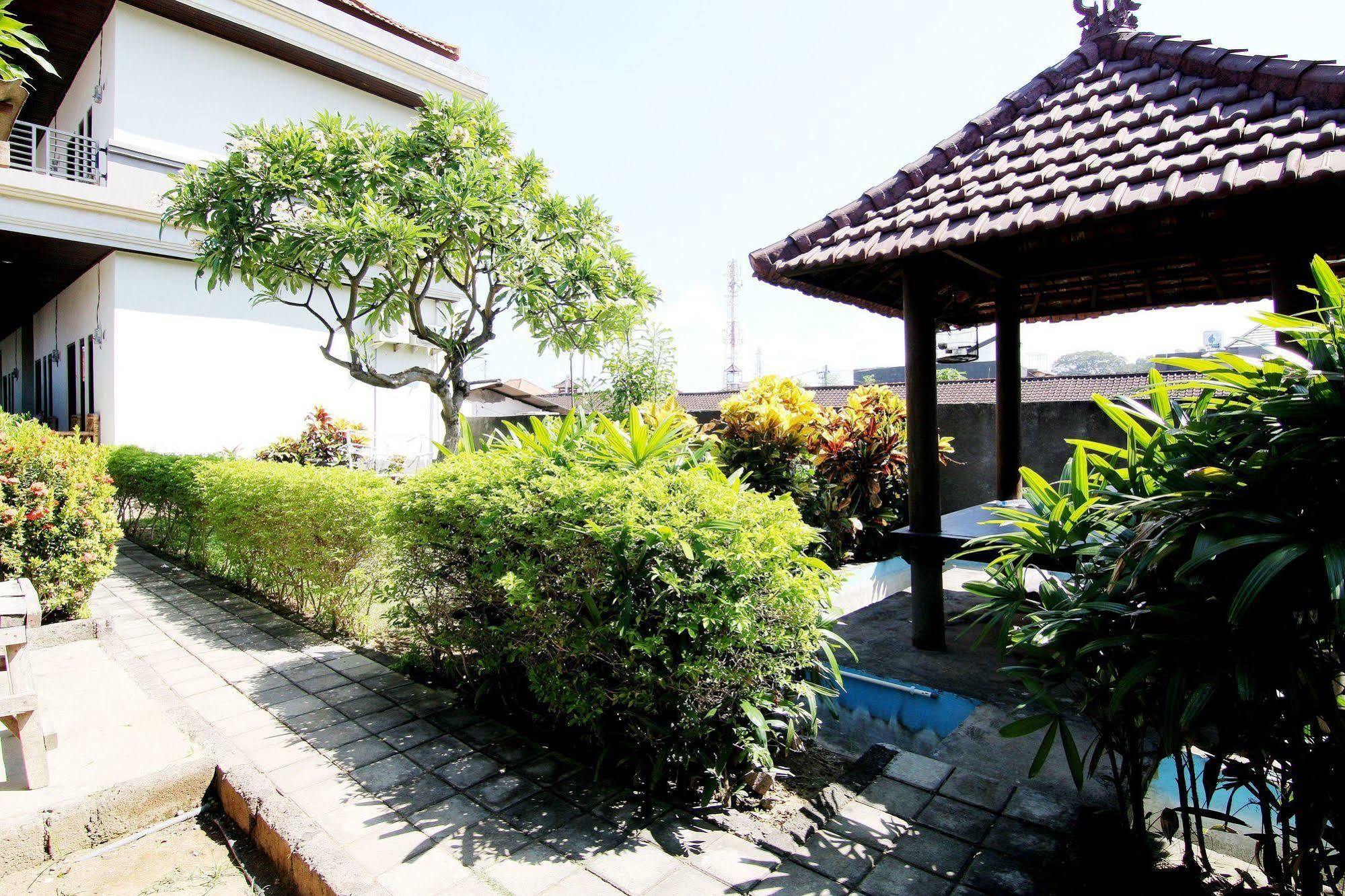 Zen Mataram Kuta Hotel *